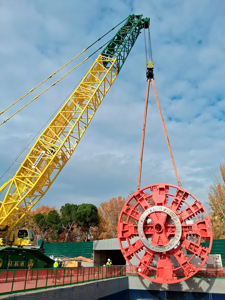 Bajada de la tuneladora Mayrit · Línea 11 de Metro Madrid